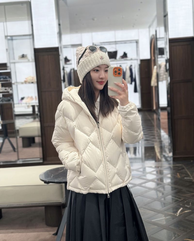 몽클레르 다이아몬드 퀼팅 후드 재킷 - 로저드뷔 패딩 레플 참고 이미지